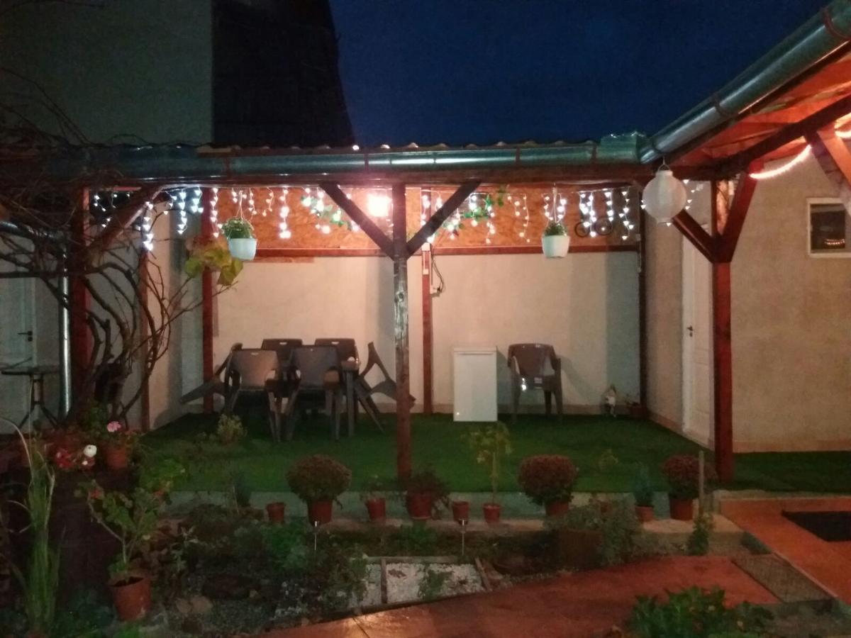 Vila Arjana Orşova Exterior foto